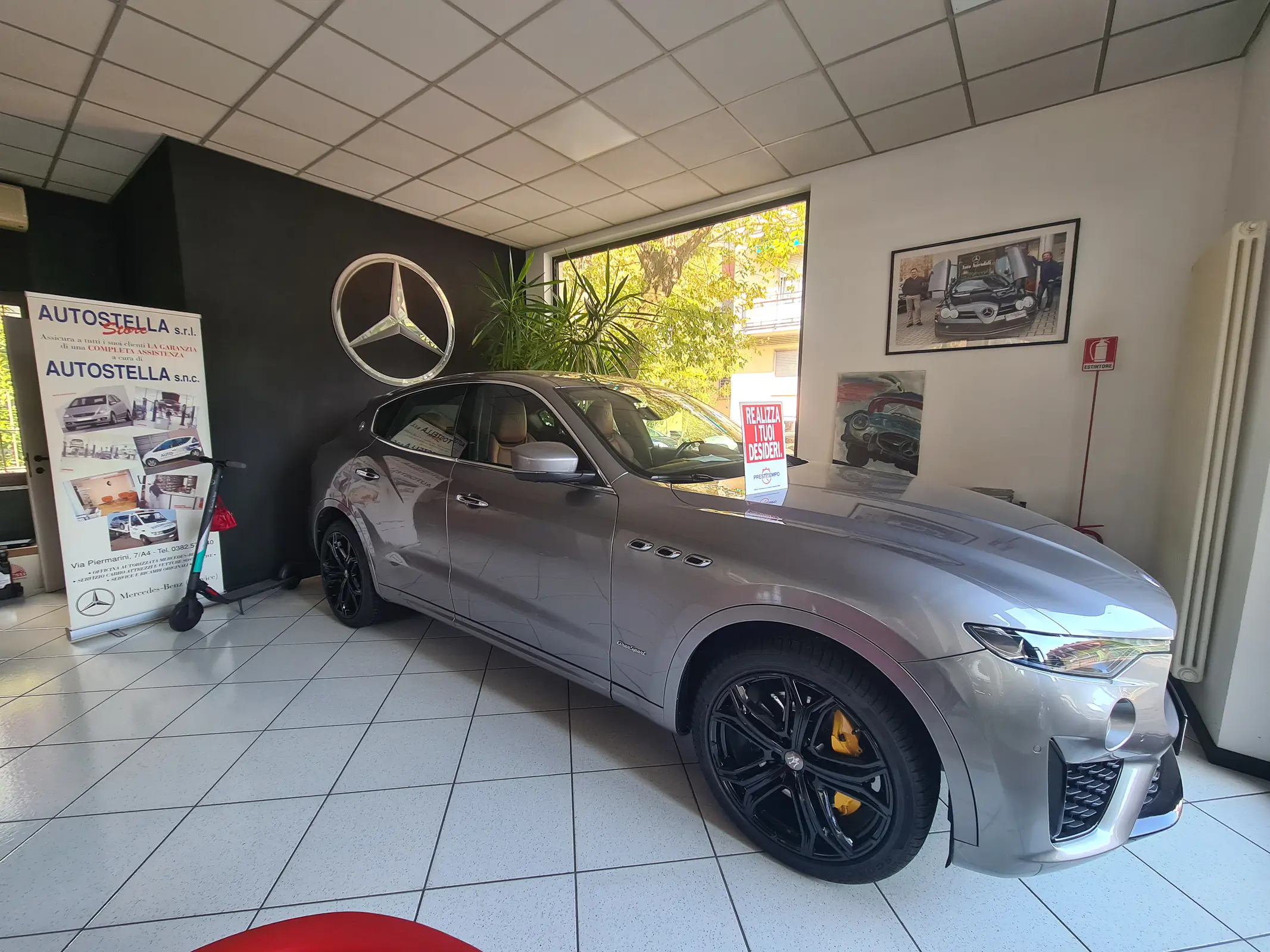 Valutazione professionale di un’automobile presso Autostella Store